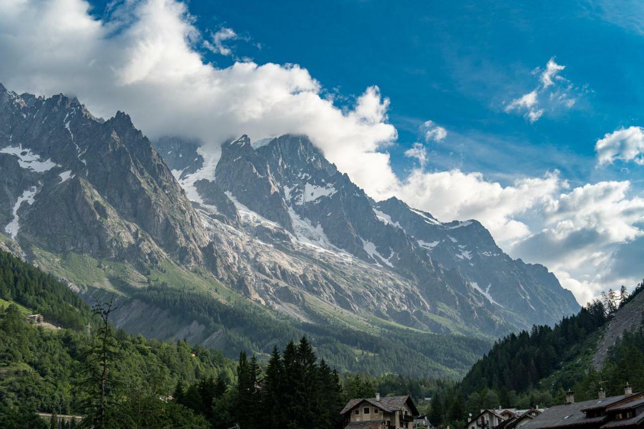 Th Courmayeur Exterior photo
