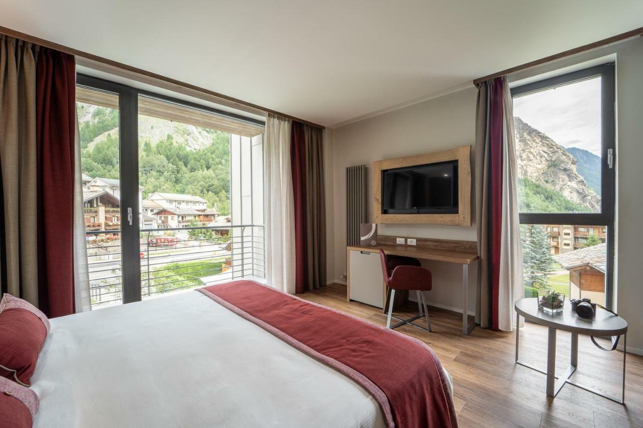 Th Courmayeur Exterior photo